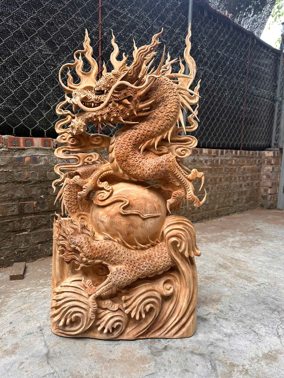 Tượng Nhất Long Bảo Ngọc Gỗ Ngọc Am – Quyền uy, tài lộc, phong thủy đẳng cấp