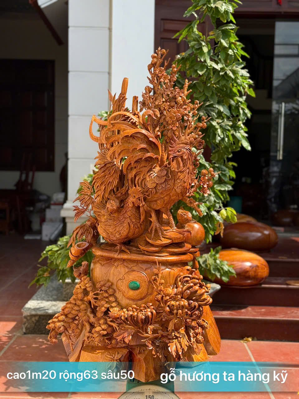 Tượng Gia Đình Gà 4 Mùa Gỗ Hương Ta – Phú quý, sum vầy, tài lộc