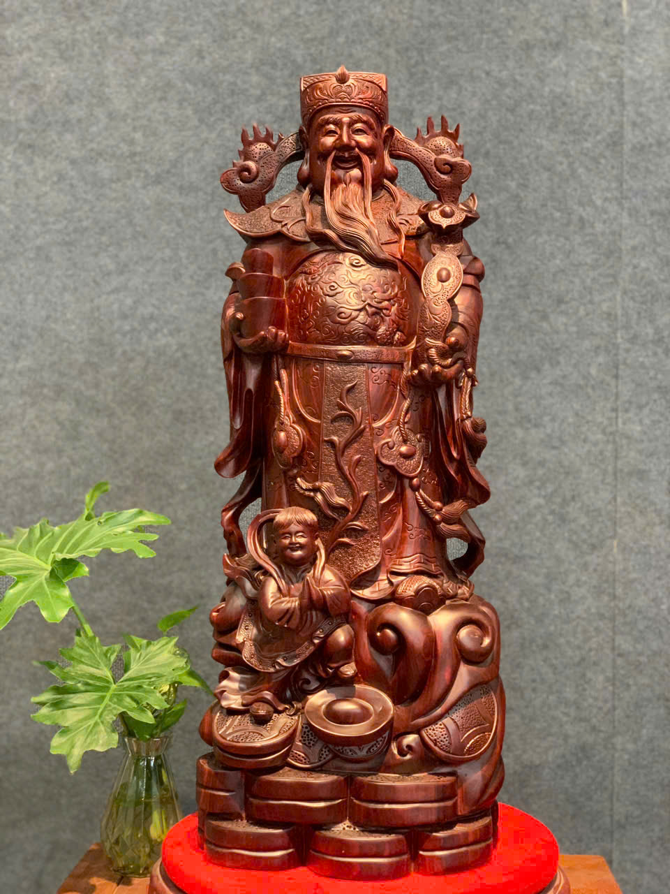 Tượng Thần Tài Gỗ Tử Đàn – Biểu tượng tài lộc, may mắn, làm quà tặng cao cấp