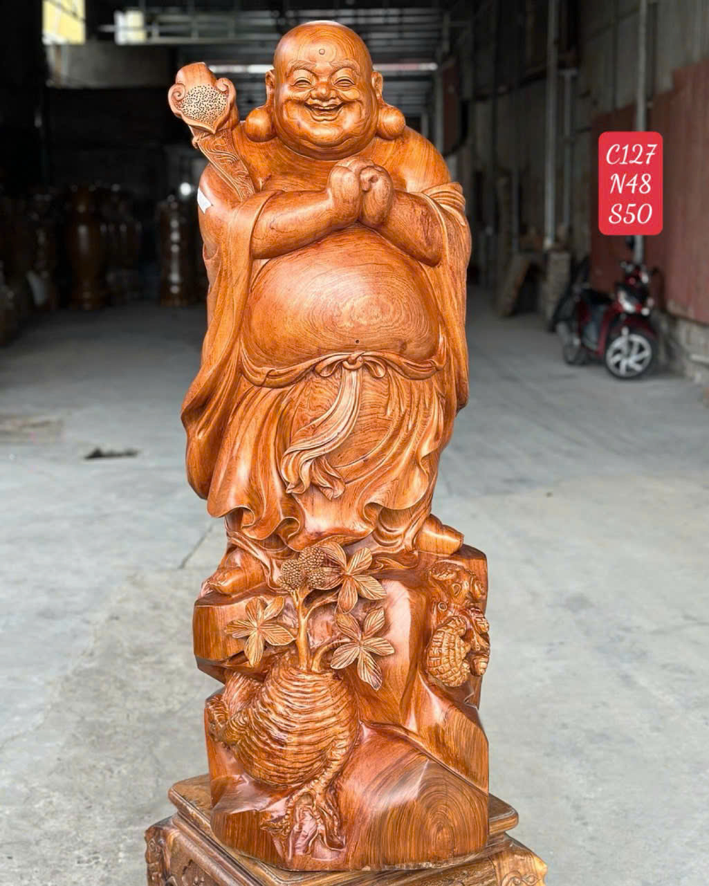 Tượng Di Lặc chúc phúc gỗ hương đá nguyên khối – mang lại bình an, tài lộc