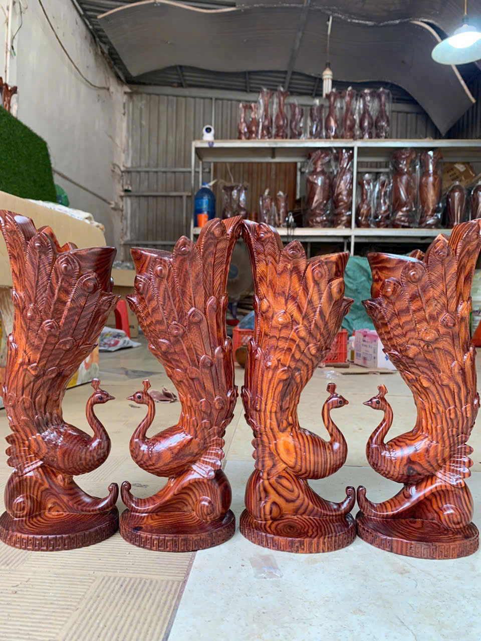 Lọ Hoa Chim Công Gỗ Trắc – Vân Gỗ Đẹp, Sang Trọng, Cao 30cm