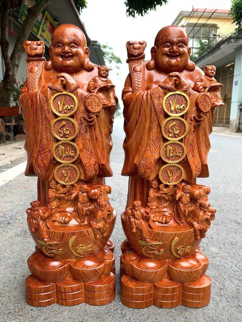 Tượng Di Lặc Chúc Phúc Gỗ Hương – May Mắn, Bình An, Phát Tài