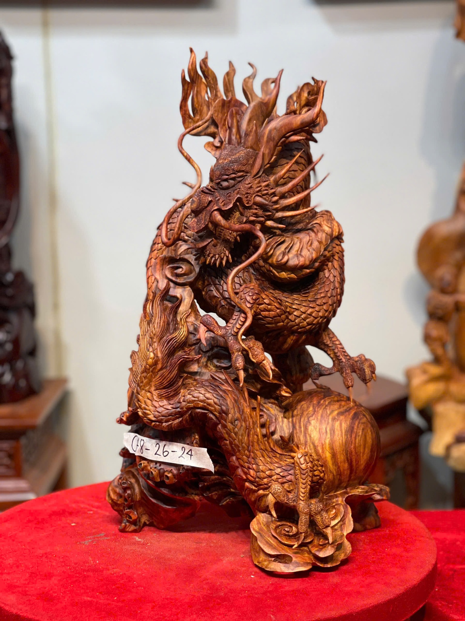 Tượng Nhất Long Cuốn Thủy Gỗ Sưa Đỏ – Vượng Khí, Tài Lộc