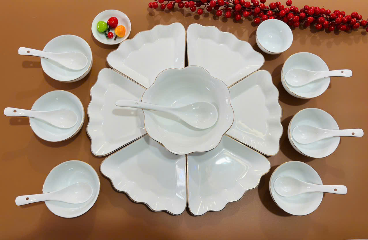 Set bát ăn Bát Tràng hoa mặt trời trắng viền vàng – sang trọng đẳng cấp