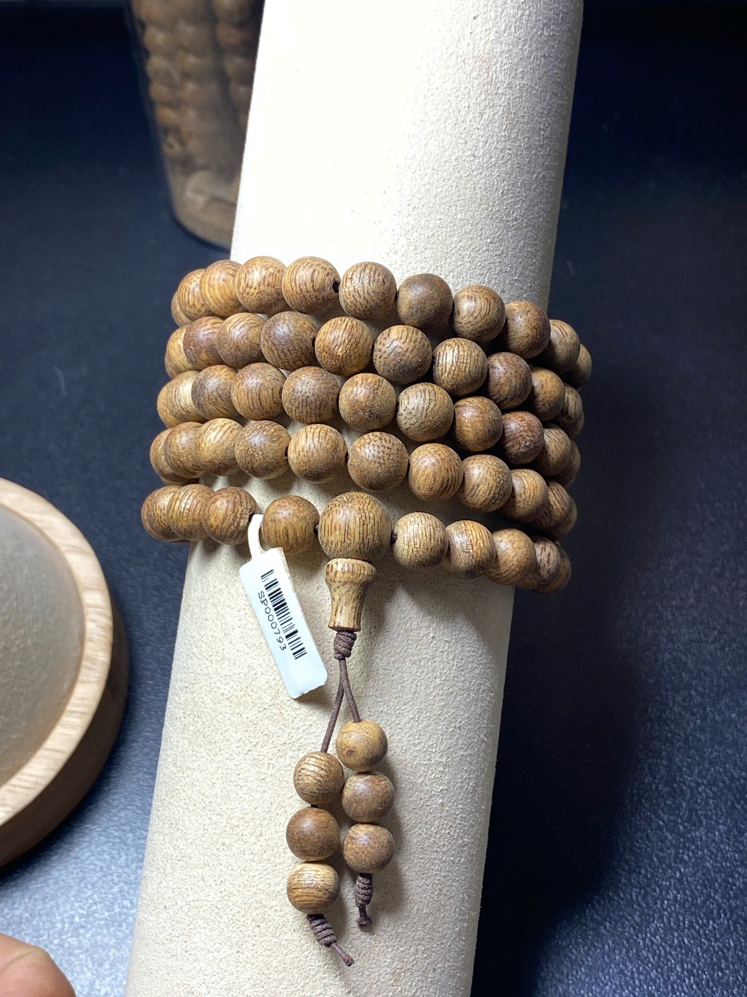 Chuỗi trầm rừng Nha Trang Khánh Hòa 108 hạt size 8 ly – Thơm sống, quầng dầu đẹp