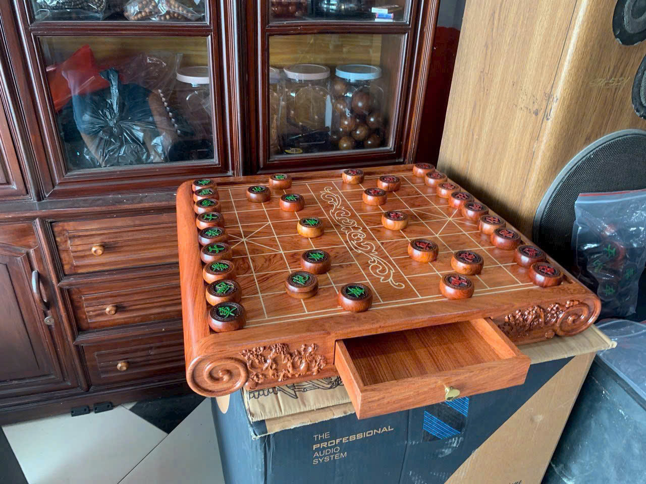 Bàn Cờ Gỗ Hương Quân Trắc – Có Ngăn Kéo, Chơi & Trưng Bày Cao Cấp