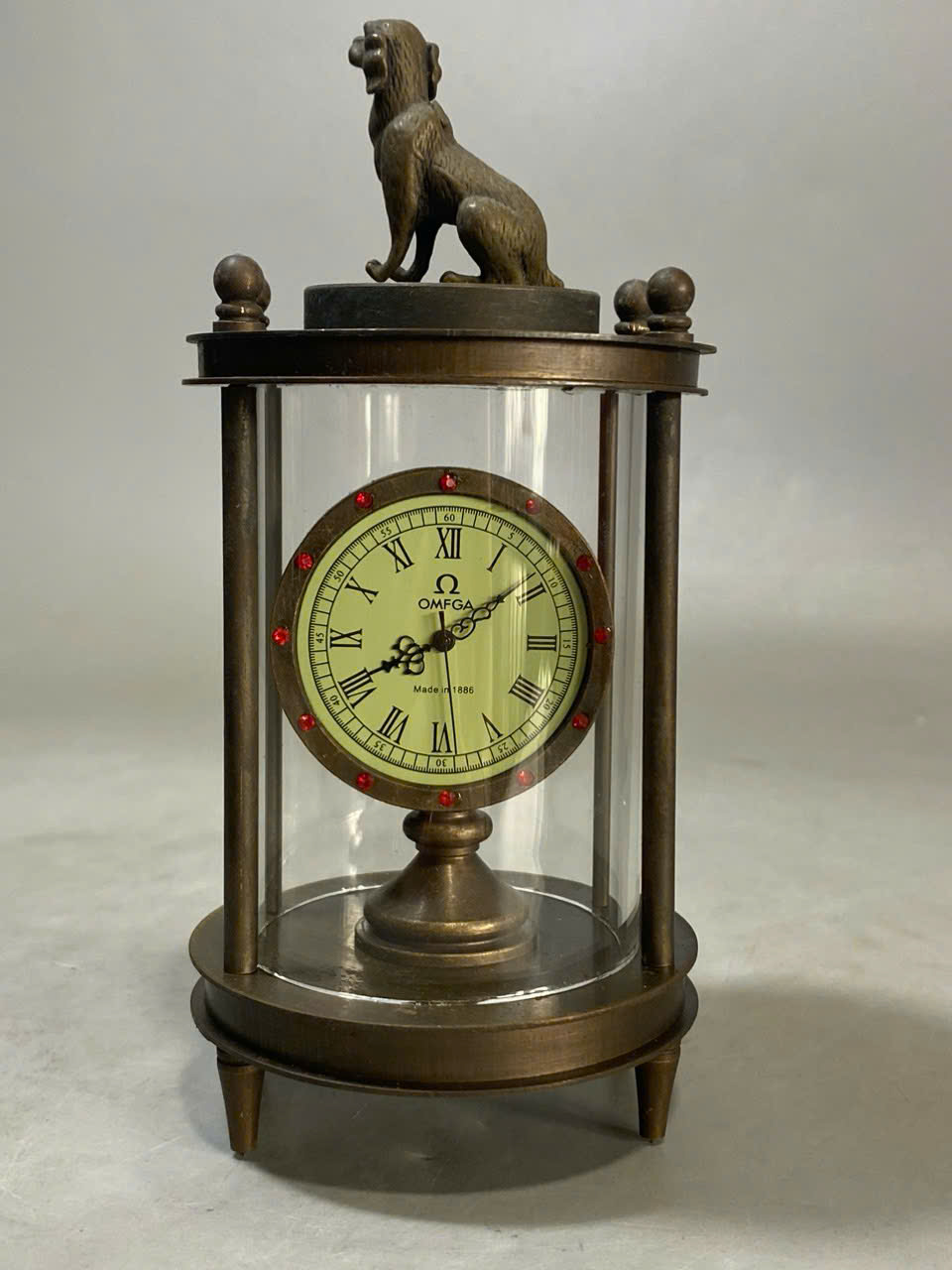 Đồng Hồ Con Chó Omega 1886 Máy Cơ – Đồng và Thủy Tinh Cổ Điển
