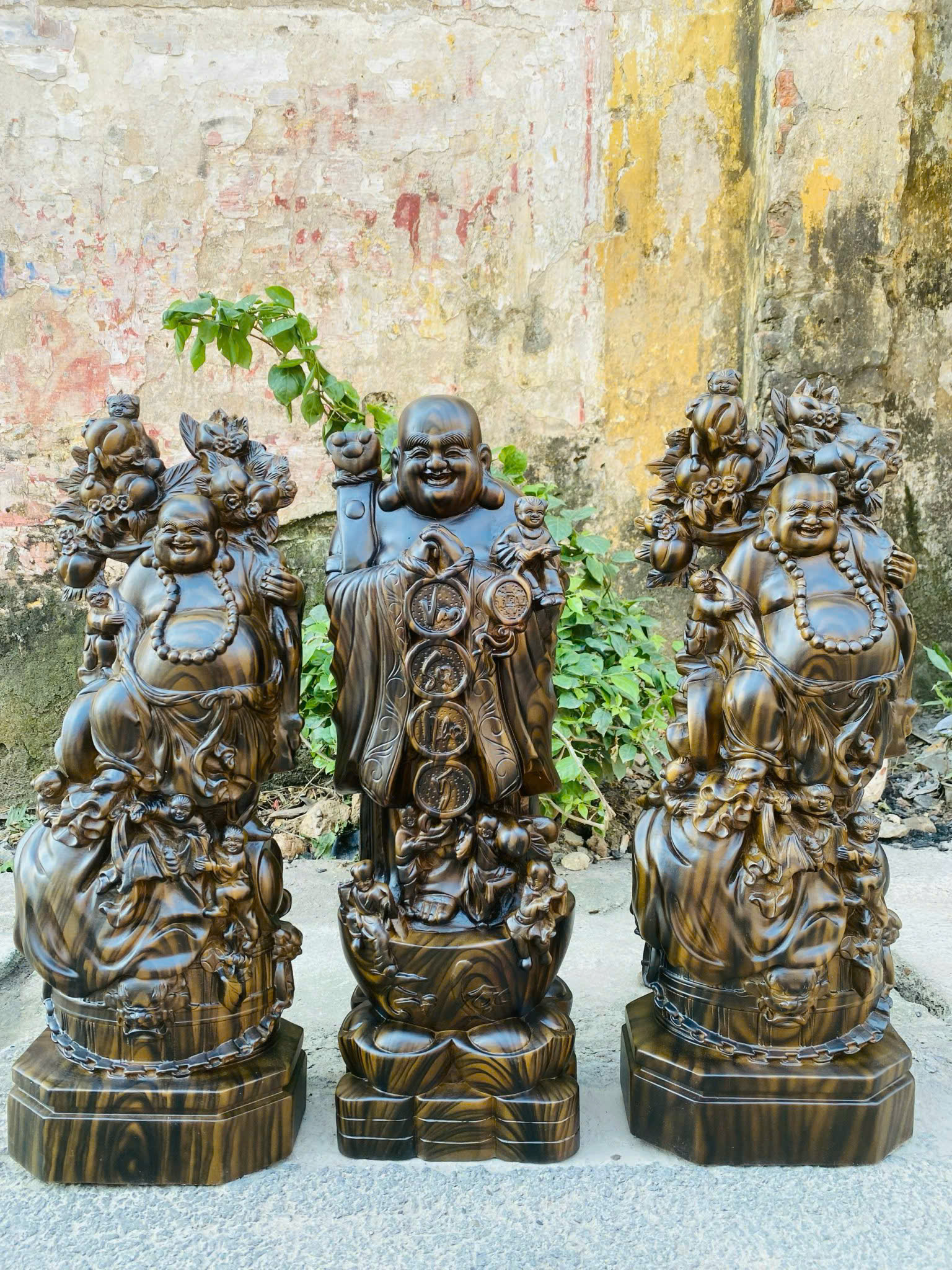 Tượng Di Lặc gỗ hương sơn giả mun cao 50cm – Tài lộc và hoan hỷ