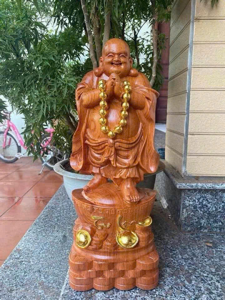 Tượng Di Lặc cầu phúc gỗ hương – phong thủy tài lộc may mắn
