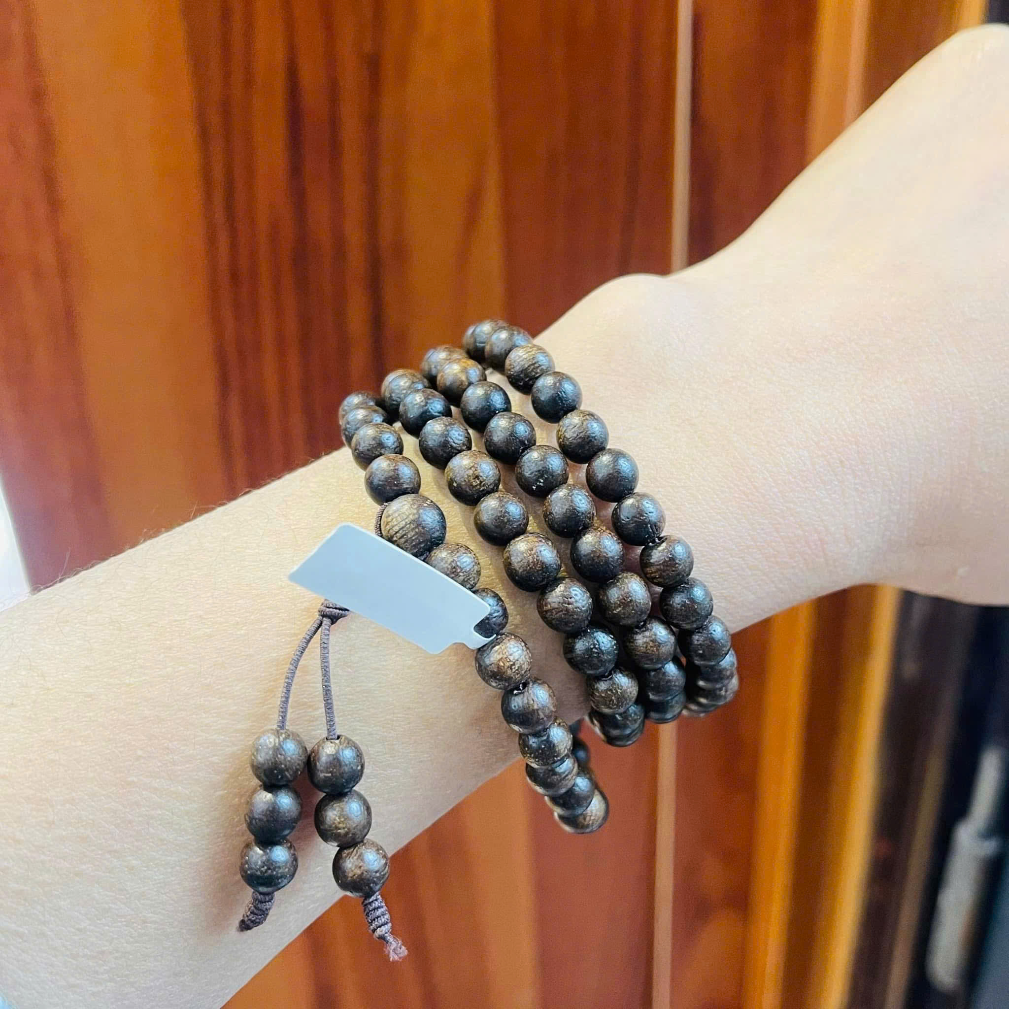 Vòng tay trầm công nghệ Indo 6 ly – thơm dịu, hợp phong thủy, giá tốt