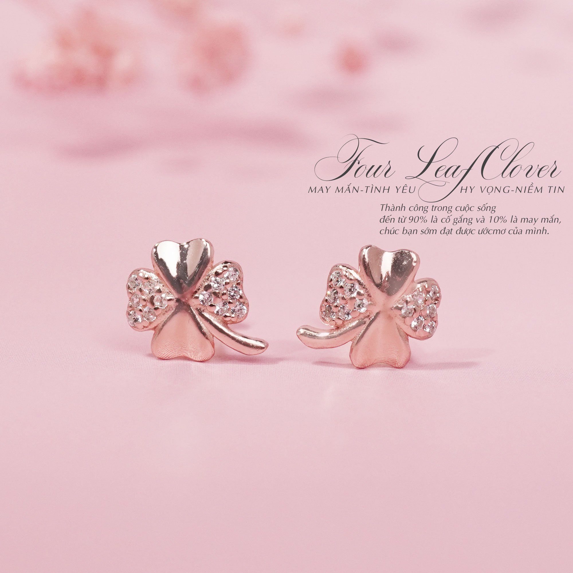 Hoa Tai Cỏ Bốn Lá