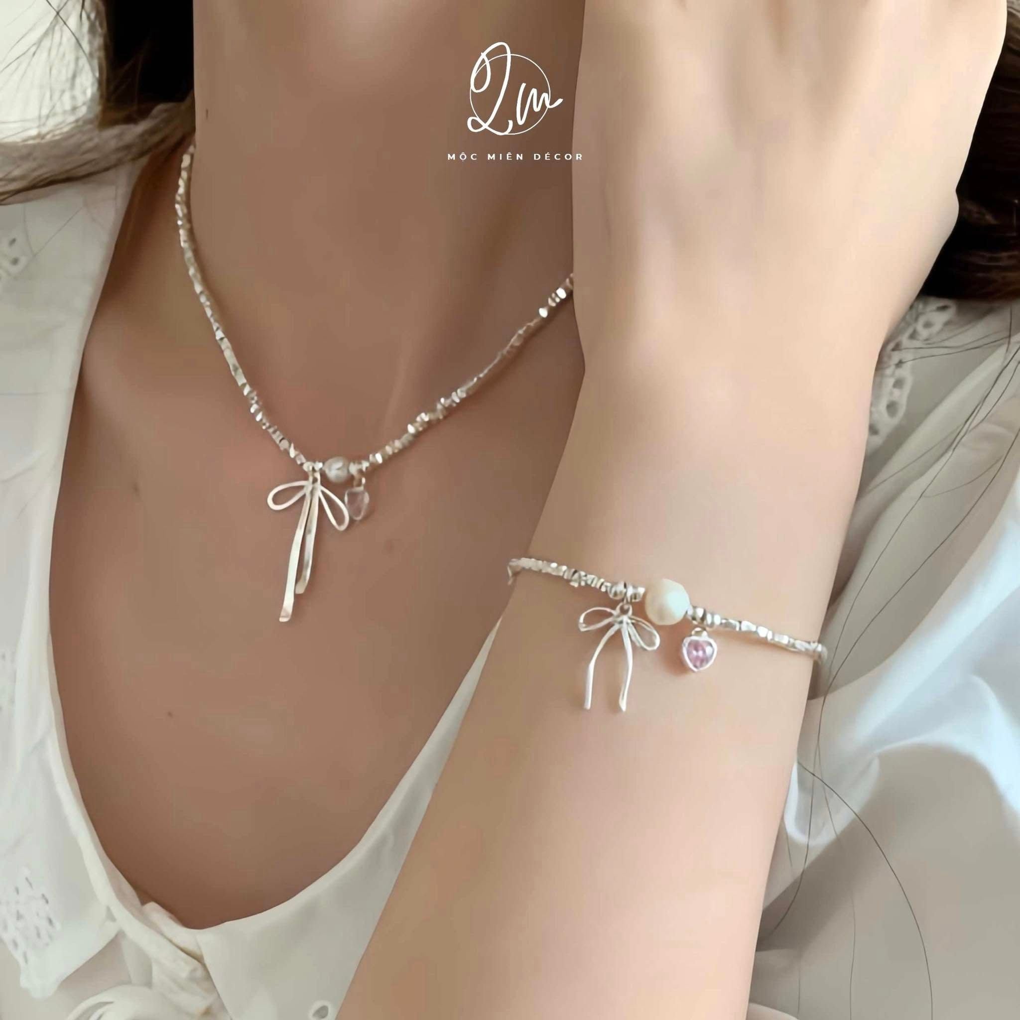 Lắc Tay Cherish Knot