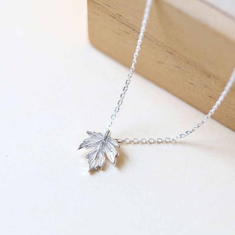 Dây Chuyền Lá Phong