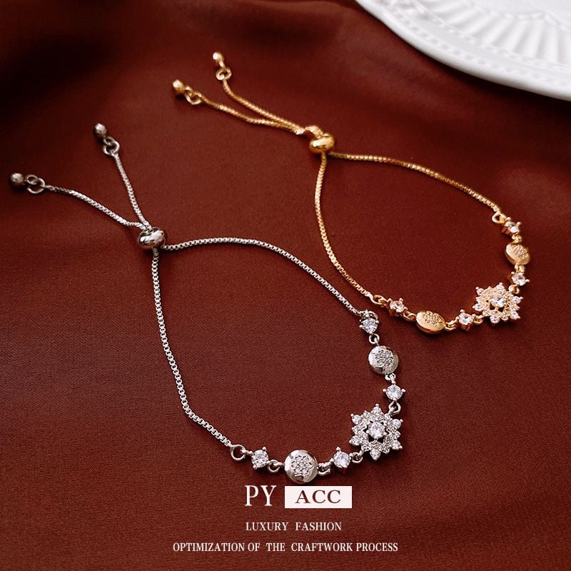 Lắc Tay Hoa Tuyết