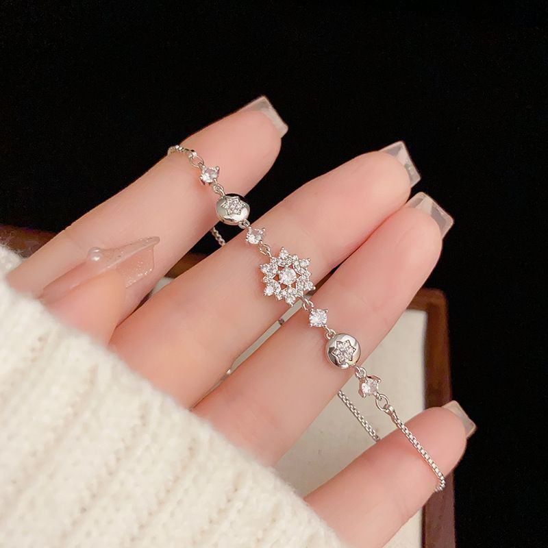 Lắc Tay Hoa Tuyết