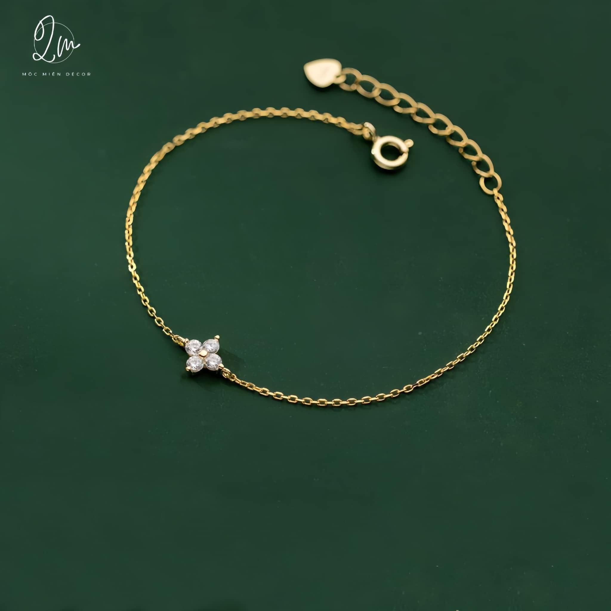 Lắc Tay Cỏ Bốn Lá Đính Đá