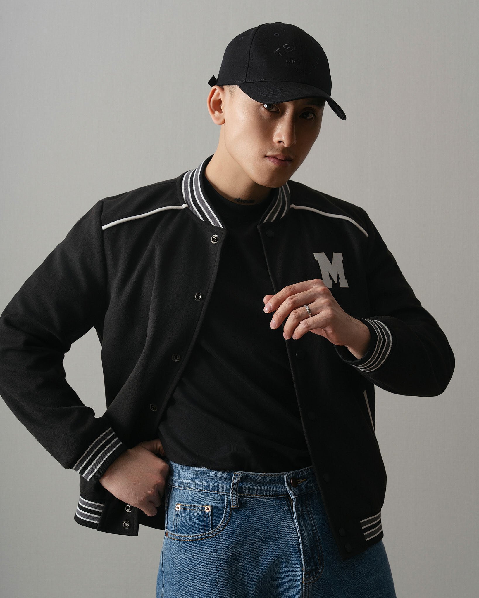  ÁO KHOÁC VARSITY NỈ 