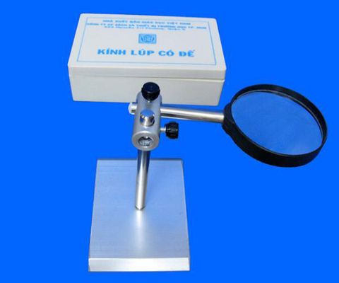 Kính Lúp Có Đế