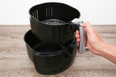 Nồi chiên không dầu BlueStone AFB-5871 5.5 lít