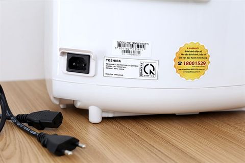 Nồi cơm điện tử Toshiba 1.8 lít RC-18NMFVN(WT)