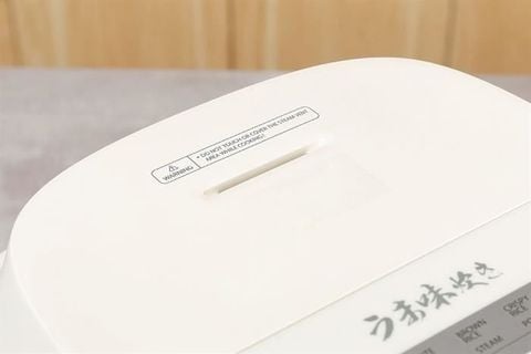 Nồi cơm điện tử Toshiba 1.8 lít RC-18DR5UVN(W)