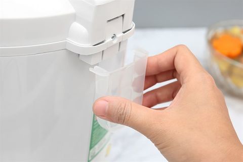 Nồi cơm nắp gài Sharp 2.2 lít KS-223TJV-CH