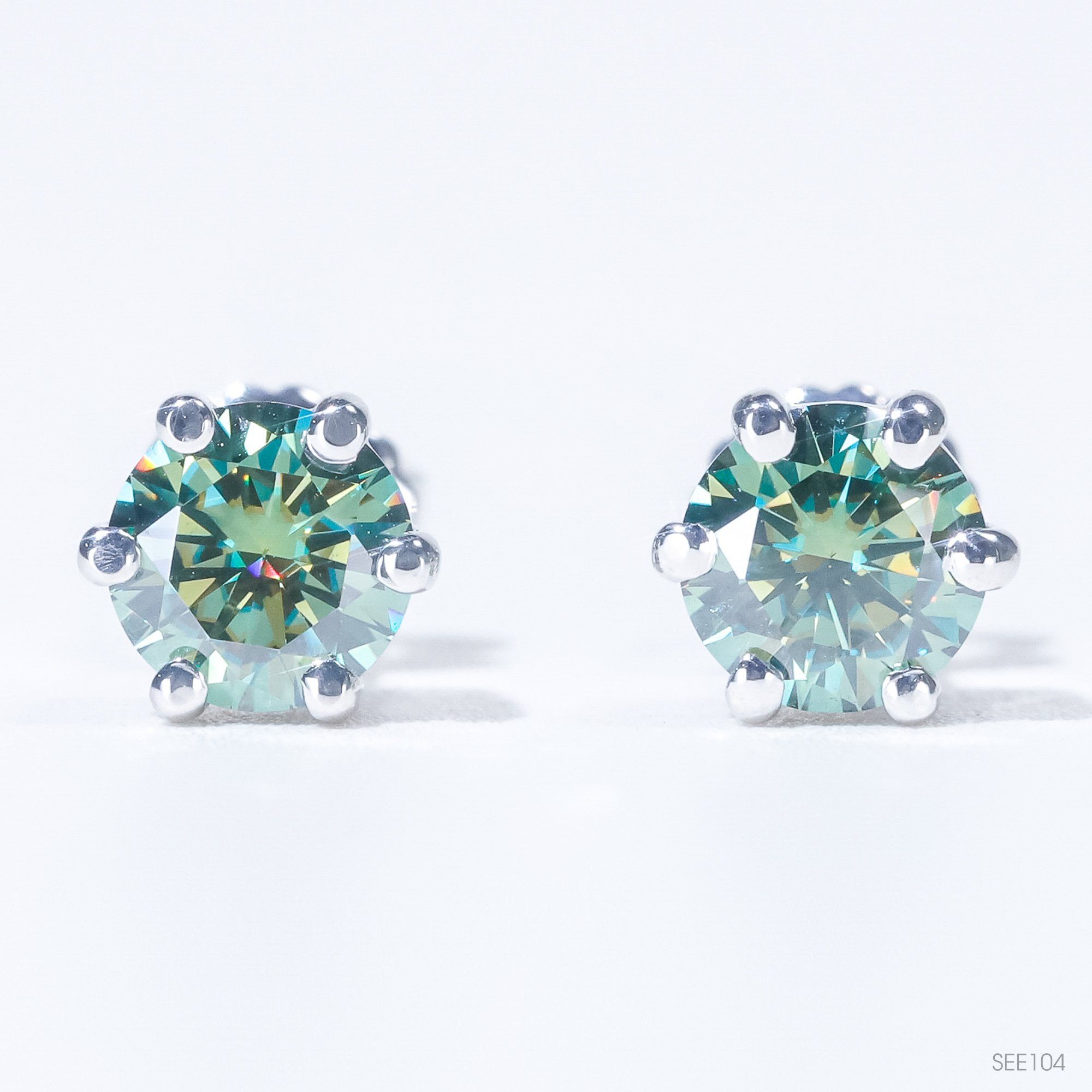  Bông tai 6 chấu chốt ren ổ 5,0mm Bạc S925 xi kim Chủ Mois Round Green không tấm  SEE104 