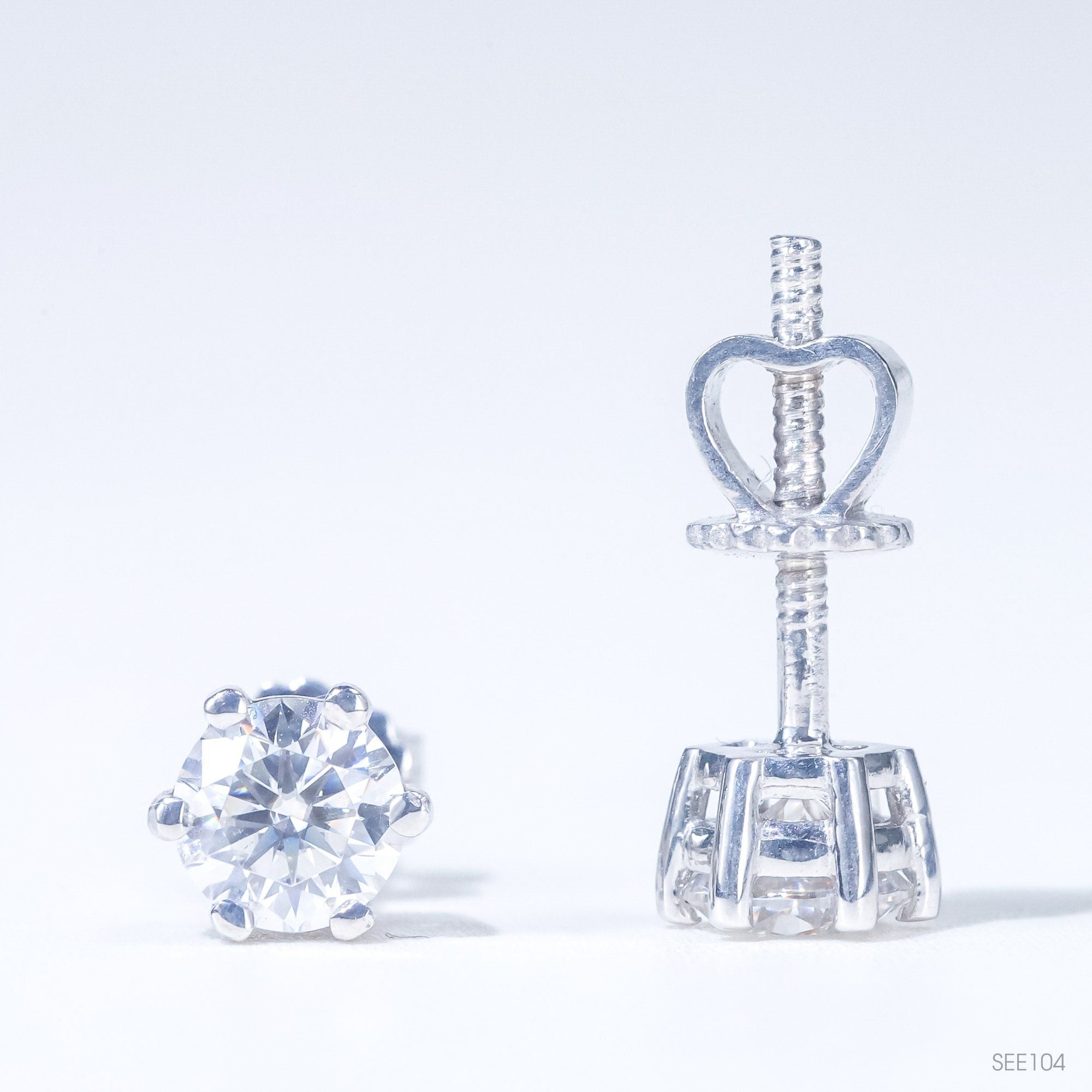  Bông tai 6 chấu chốt ren ổ 5,0mm Bạc S925 xi kim Chủ Mois Round D không tấm  SEE104 