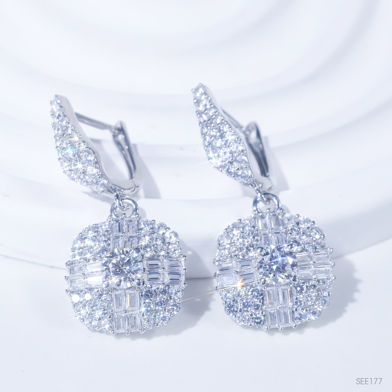  Bông tai ổ 5mm Bạc S925 xi kim Chủ Mois Round D tấm cz SEE177 