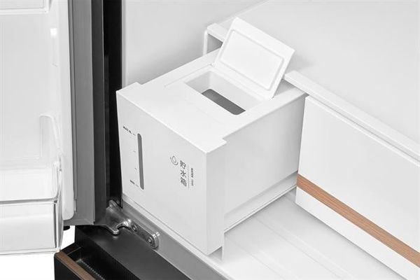 Tủ lạnh Toshiba 4 cánh Inverter 711 lít Multi Door GR-RF895WIA-PGV(22)-XK