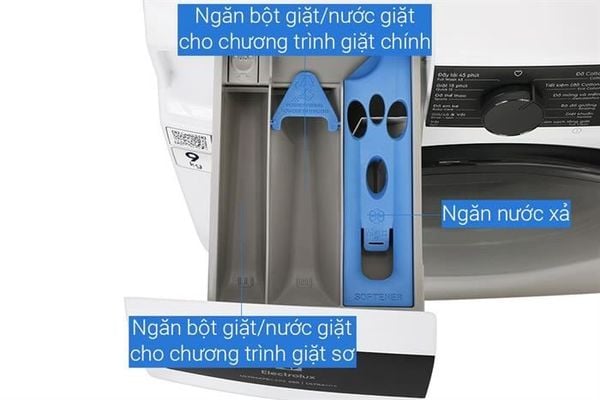 Máy giặt Electrolux UltimateCare 500 Inverter 9 kg EWF9023P5WC