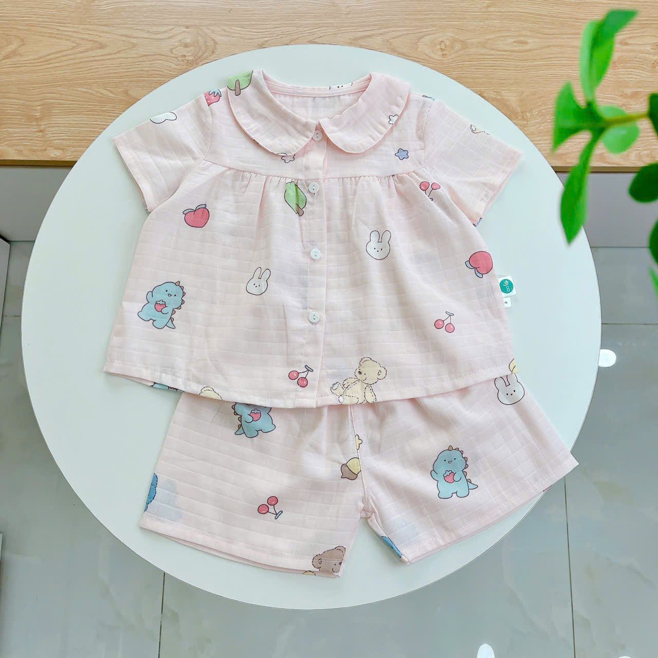  Bộ hè bé gái áo babydoll cánh tiên vải xô hai lớp mềm mát họa tiết thỏ mèo Áo Lá Homewear A049 