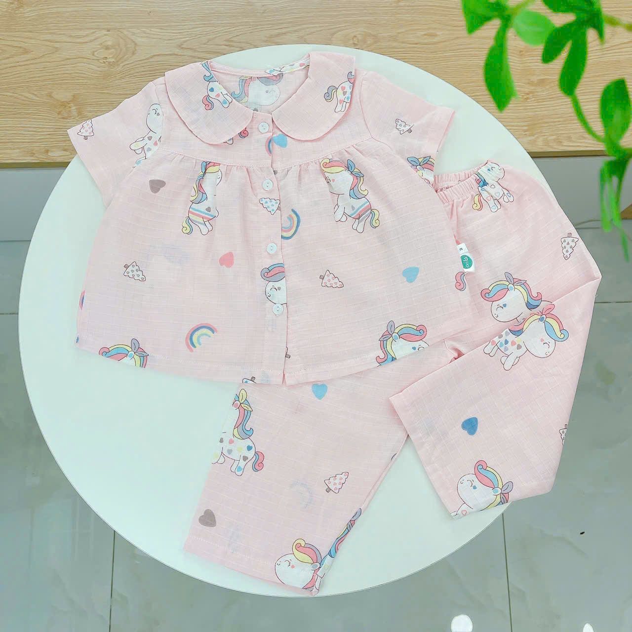  Pijama cho bé gái tay ngắn quần dài vải xô cotton Áo Lá Homewear A103, đồ bộ xô bé gái babydoll họa tiết dễ thương 
