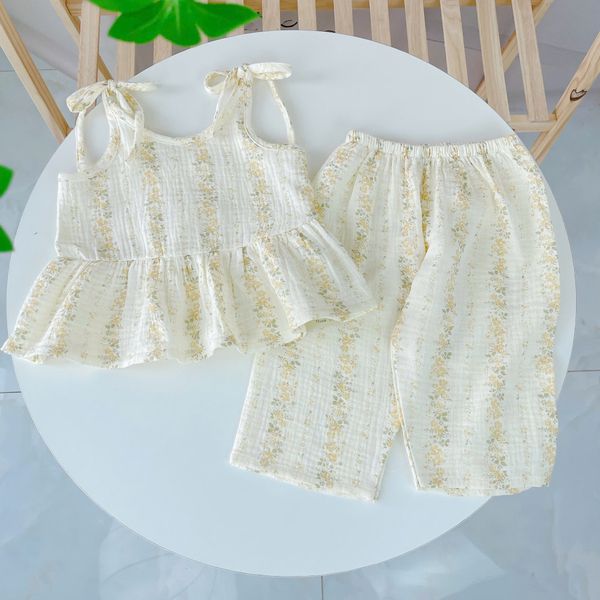  Bộ hai dây bé gái quần lửng xô muslin Lá Homewear A279, bộ đồ hè bé gái mát nhẹ dễ thương áo dây xòe quần suông 