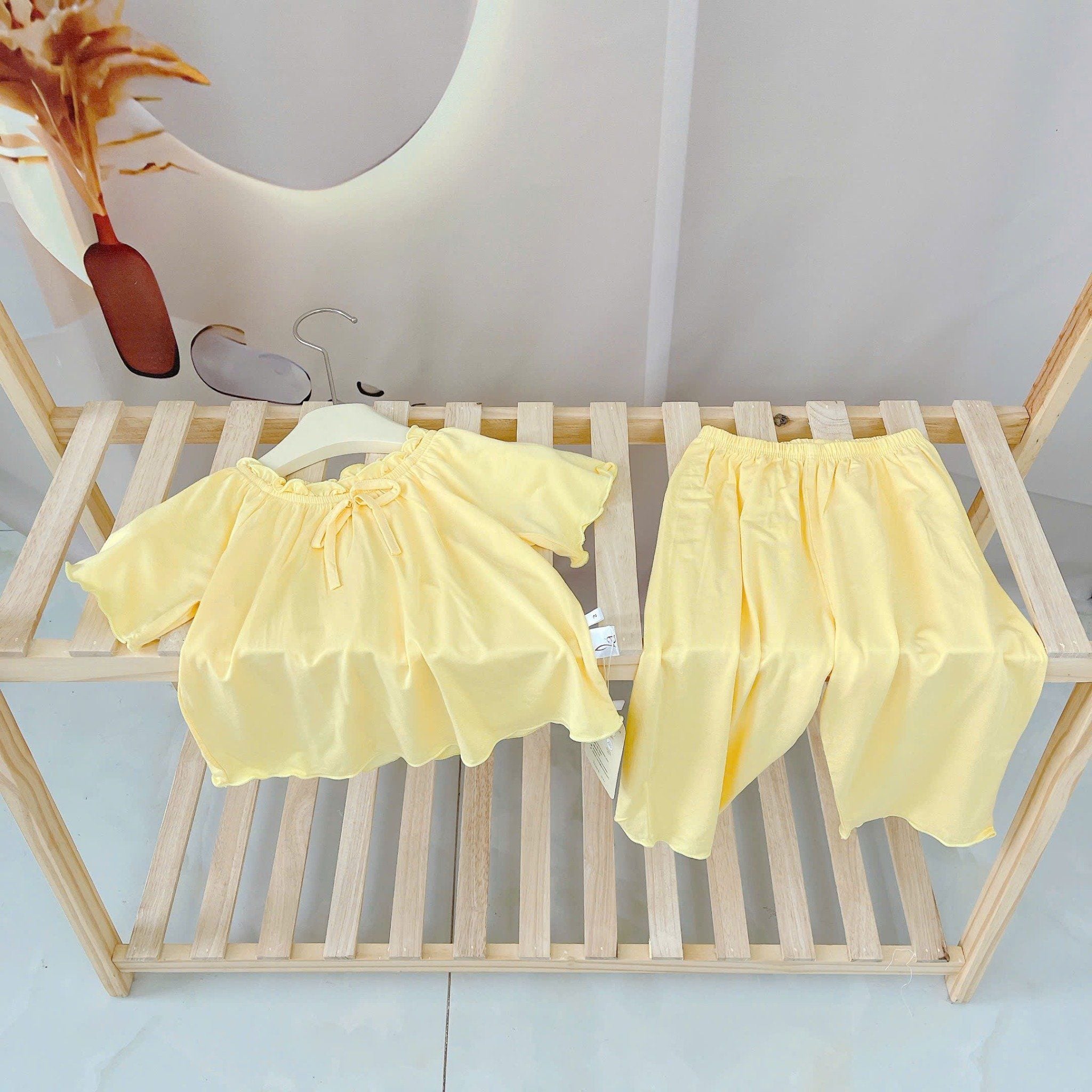  Bộ tay ngắn quần dài bé gái 95% sợi sồi Modal Ice Cool Áo Lá Homewear A258 mềm mướt mát lạnh babydoll dễ thương 