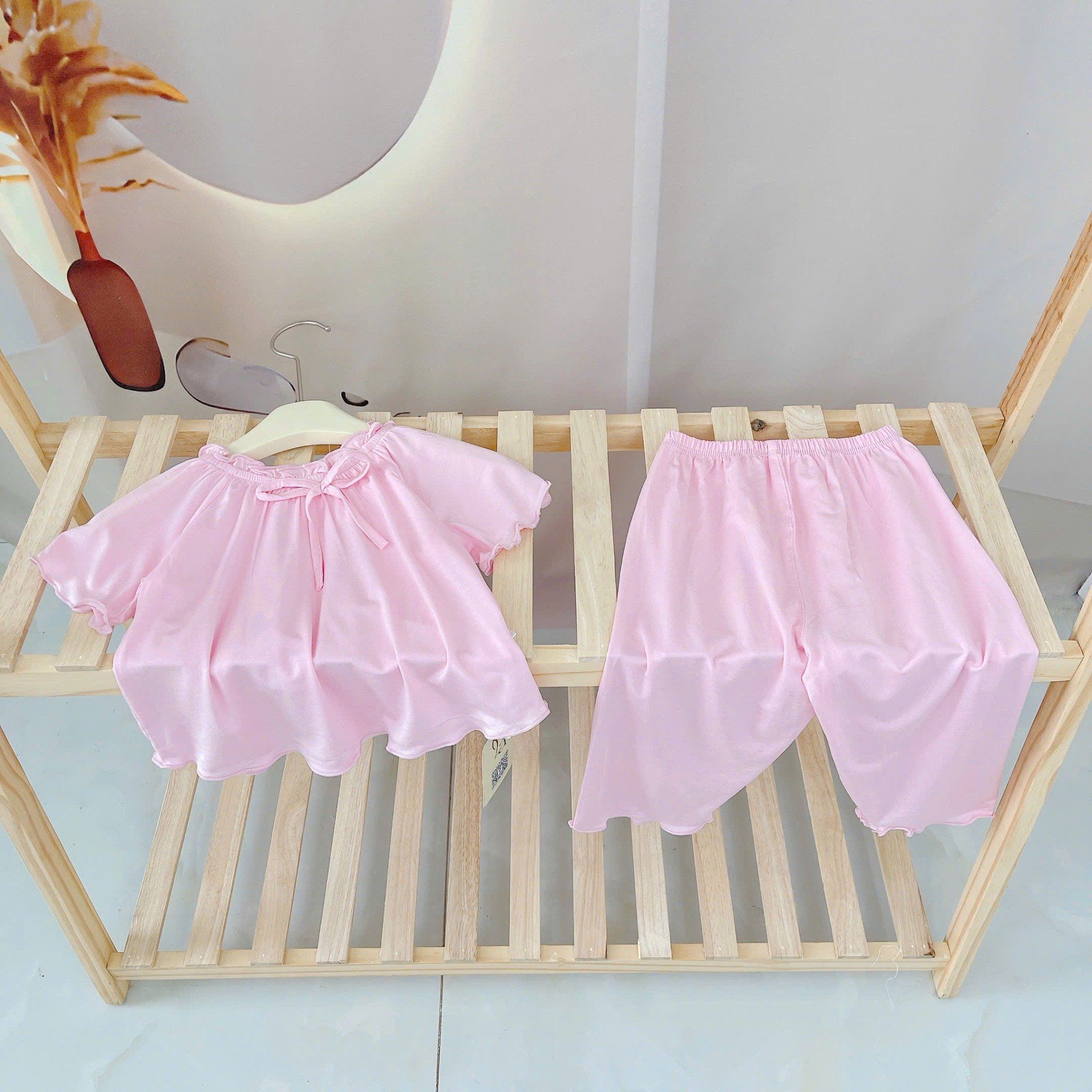  Bộ tay ngắn quần dài bé gái 95% sợi sồi Modal Ice Cool Áo Lá Homewear A258 mềm mướt mát lạnh babydoll dễ thương 