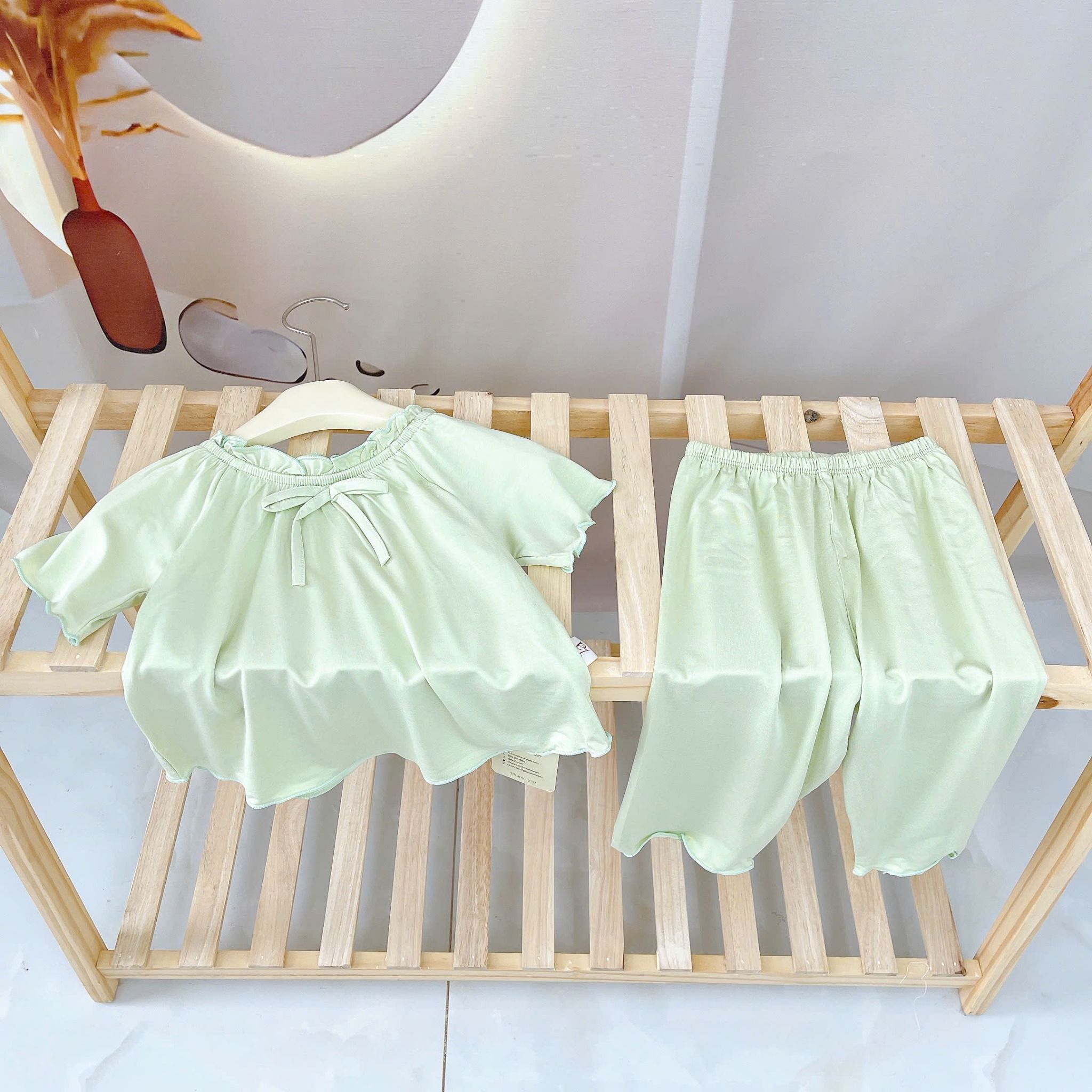  Bộ tay ngắn quần dài bé gái 95% sợi sồi Modal Ice Cool Áo Lá Homewear A258 mềm mướt mát lạnh babydoll dễ thương 