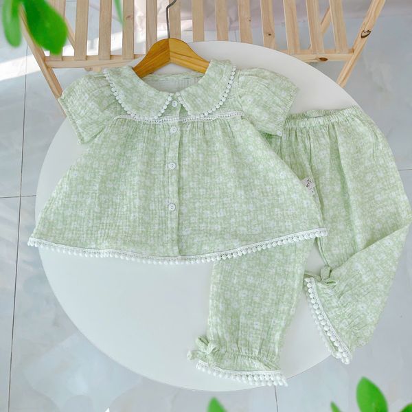  Pijama bé gái cộc tay quần lửng xô muslin Áo Lá Homewear A040, đồ ngủ bé gái xô đũi babydoll caro xinh xắn 