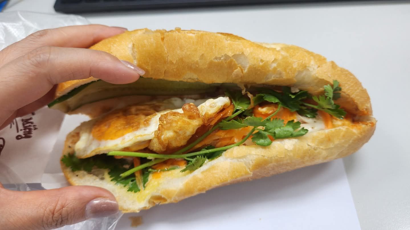  Bánh mì ốp la 1 trứng 