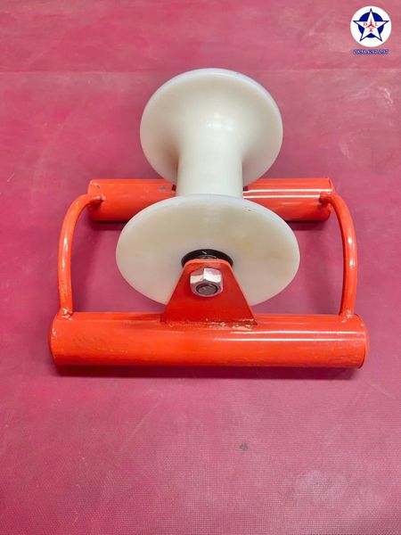  Con lăn kéo cáp ngầm Puly nhựa 