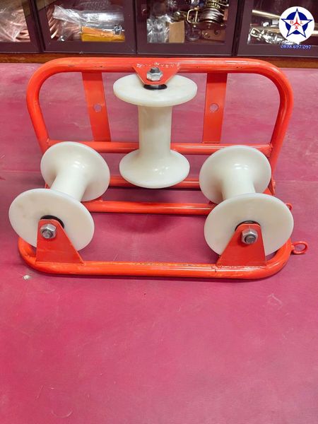  Con lăn góc Puly nhựa 