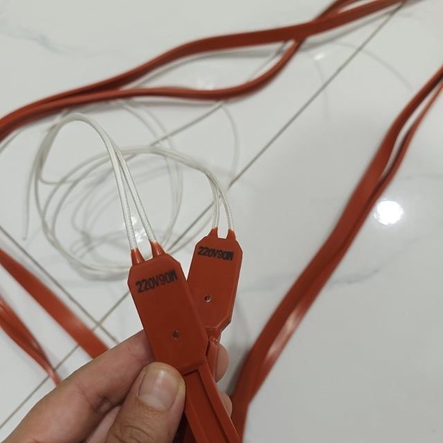3 mét 220V- 90W Điện trở silicone dẹp