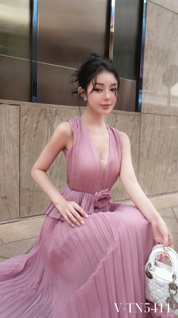 Váy tơ dập ly hoa eo