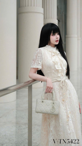 Váy ren bèo cổ