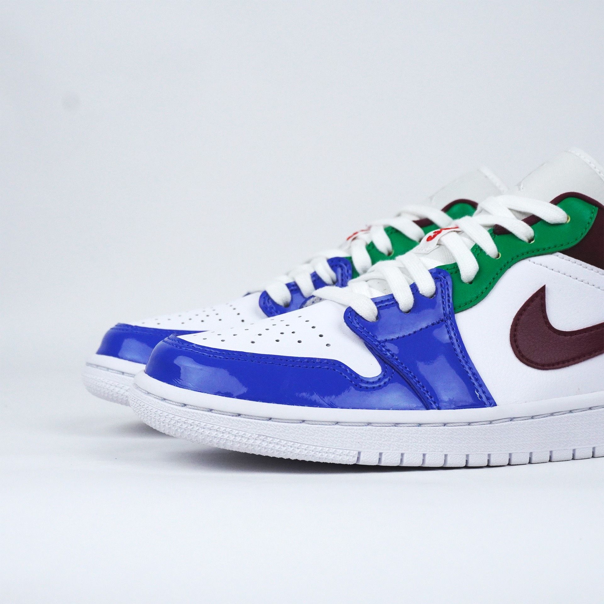 GIÀY JORDAN 1 LOW MULTI- COLOR (W) 
