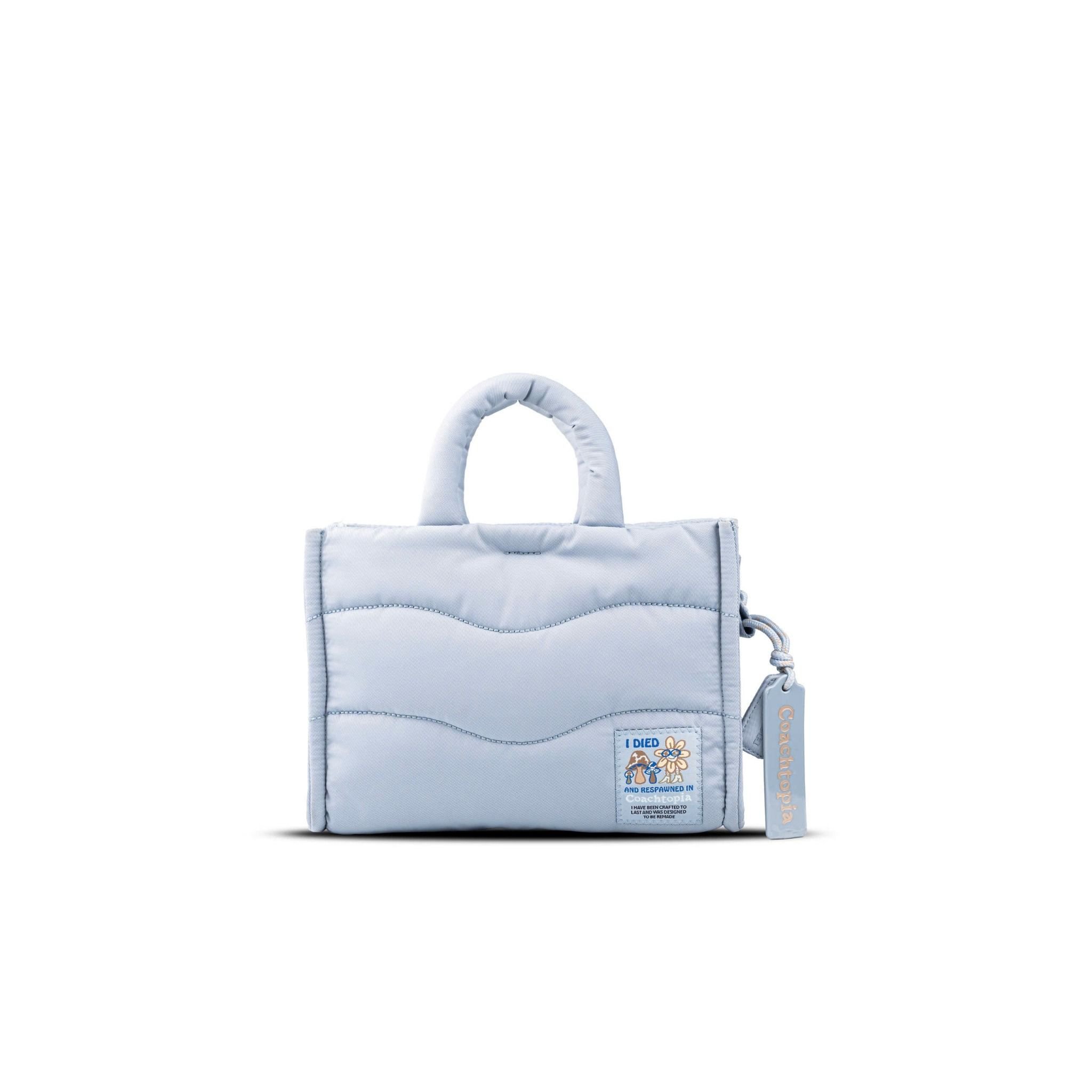  Túi Coach Tote Mini Coachtopia Loop từ Polyester tái chế 