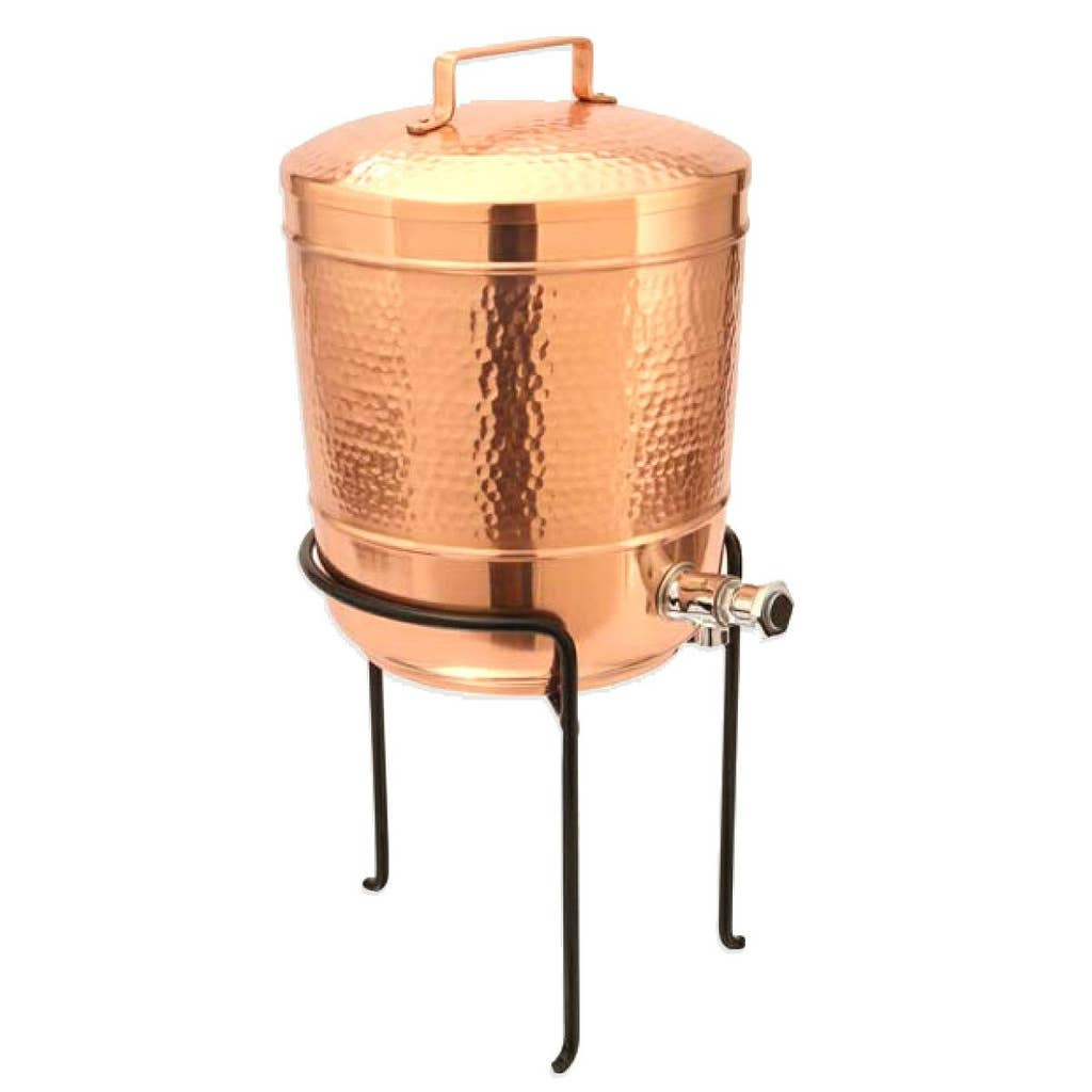  Bình đựng bằng đồng thau có chân đế bằng sắt, 8 lít 
