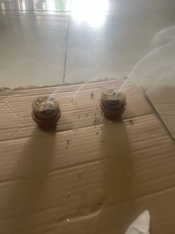  Hương  cốc với bột thảo dựơc để riêng , tẩy ếu ,đốt để hộ trợ sadhana, thanh lọc không khí , năng cao năng lựơng .Hỗ trợ phụ nữ nông thôn 