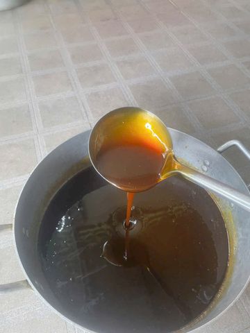  Mật mía tự nấu, chất tạo ngọt tốt cho sức khoẻ. 