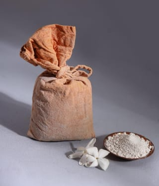  Sannidhi Vibhuti ( tro thiêng ) thánh hiến . 